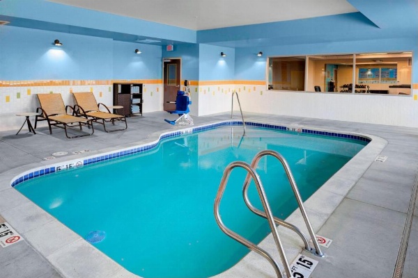 Fairfield Inn & Suites by Marriott Hollister image 19